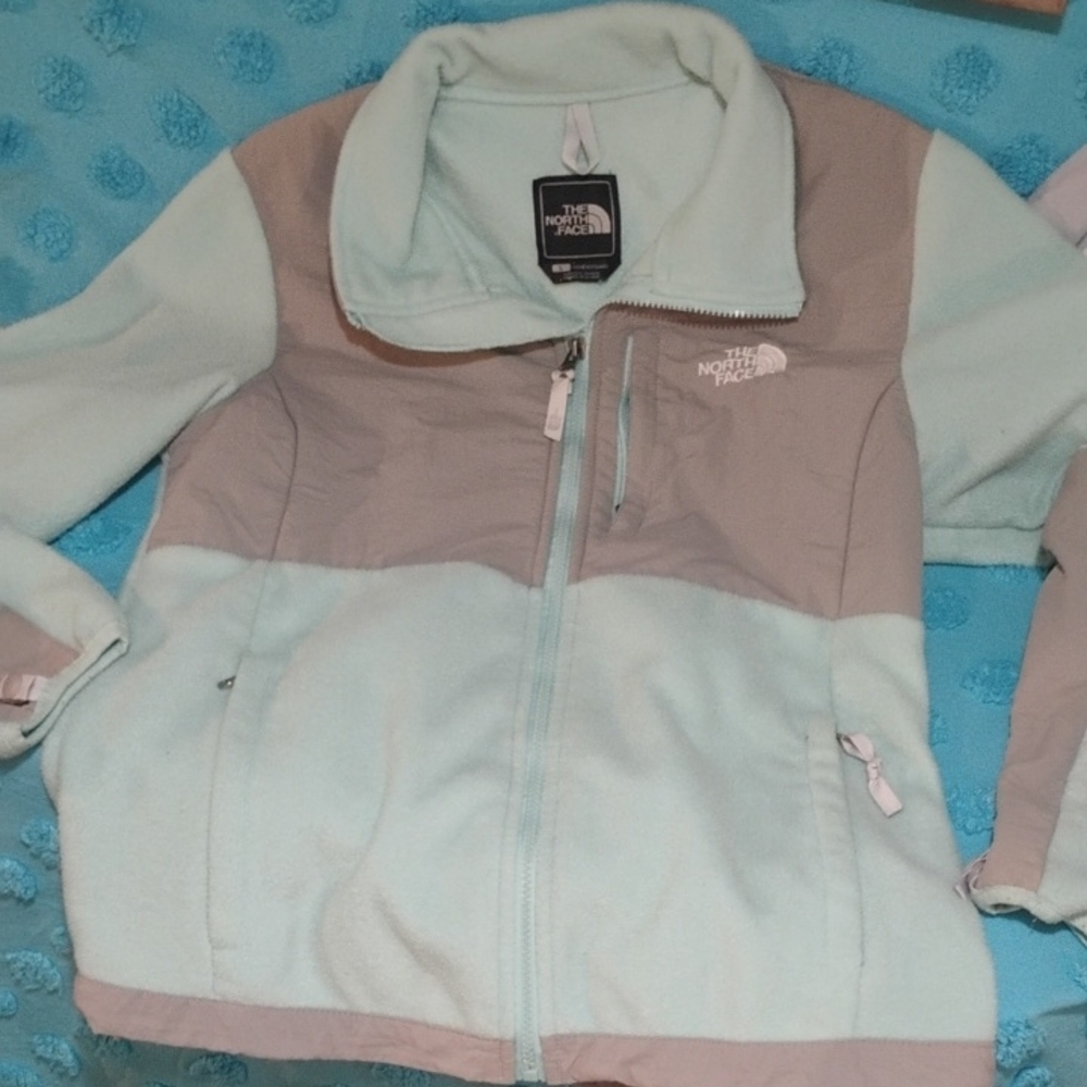 The North Face Women's Two-Tone Jacket - Gray and Cream